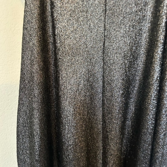 LILIAN Asymmetrical Hem Sleeveless
Ruching Dress In Metallic Size 2X - Picture 5 of 7